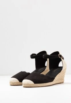 Escarpins Compensés - Black -Magasin De Vêtements De Mode Pour Femmes 098ab13bdf004850bc77d5a6dd40b911