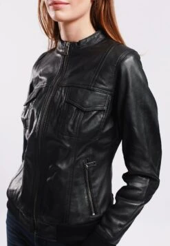Lee Cooper Leather Jacket With Round Collar - 2 Zipped Side Pockets - - Veste En Cuir - Black -Magasin De Vêtements De Mode Pour Femmes 3af0732f8b234624ab699b2a3530ee3b