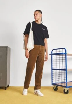 Adidas Originals Forum Unisex - Baskets Basses - Core White/Chalky Brown/Taupe -Magasin De Vêtements De Mode Pour Femmes 3f132caab8144541b64599b79c26627d