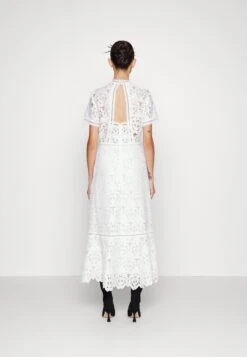 IVY OAK Marianna - Robe De Soirée - Snow White 8 IVY OAK Marianna - Robe De Soirée - Snow White -Magasin De Vêtements De Mode Pour Femmes 4a3c266e9b3143ffbeb4900e12bc7223