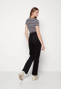Monki Pantalon Classique - Black Dark -Magasin De Vêtements De Mode Pour Femmes 4a758d501c2a4b8aa17007a45ed173c6