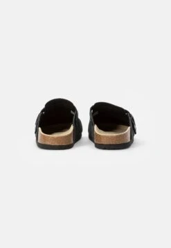 Pier One Mules - Black -Magasin De Vêtements De Mode Pour Femmes 4d309a52050a4badb4012456e00dd92b