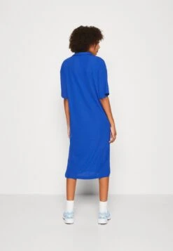 Monki Robe En Jersey - Bright Cobolt Blue -Magasin De Vêtements De Mode Pour Femmes 5721c518c3cb420a998dd68cb087cc5c