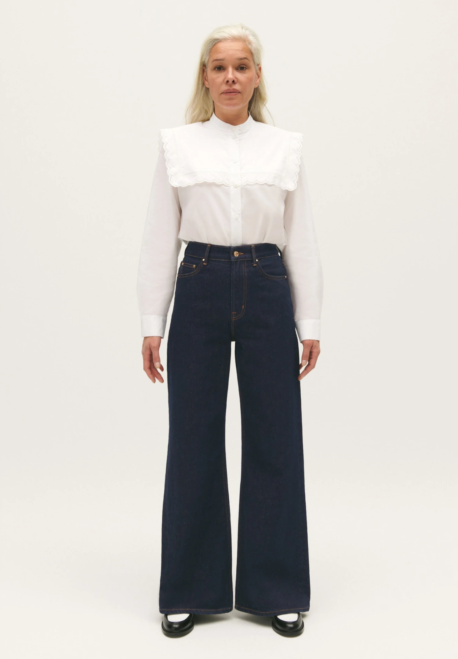 CLAUDIE PIERLOT Pandore - Jean Flare - Denim Brut 2 CLAUDIE PIERLOT Pandore - Jean Flare - Denim Brut – Image 2