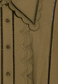 CLAUDIE PIERLOT Respect - Robe Chemise - Lichen -Magasin De Vêtements De Mode Pour Femmes 5ec3e15fa13442d3b3583ad99043017c