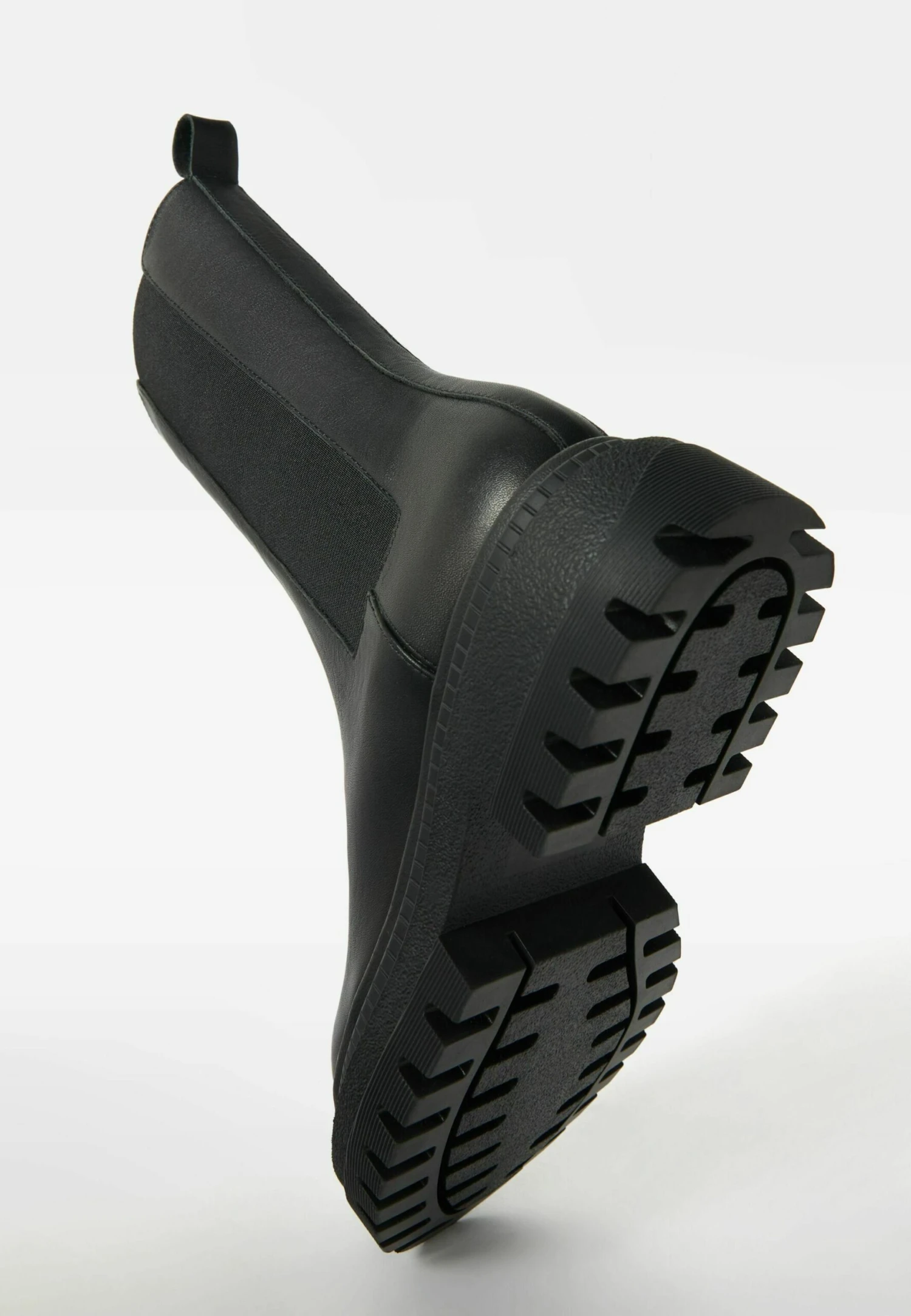 BERSHKA Flat With Elastic Gores - Boots À Talons - Black 4 BERSHKA Flat With Elastic Gores - Boots À Talons - Black – Image 4