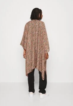 Even&Odd Veste Légère - Red -Magasin De Vêtements De Mode Pour Femmes 8db7c20118964b33b3af20a46855d6ec