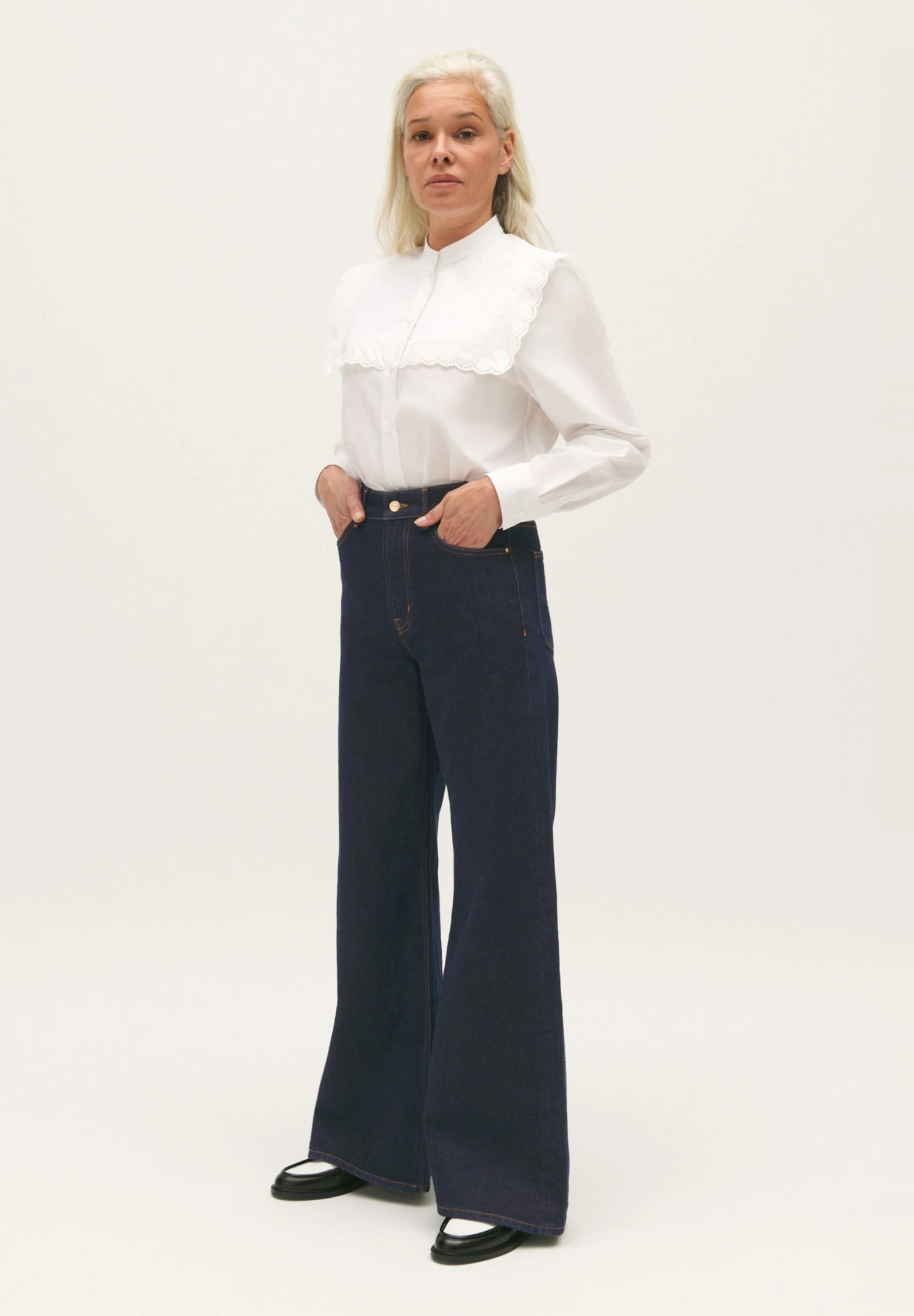 CLAUDIE PIERLOT Pandore - Jean Flare - Denim Brut 4 CLAUDIE PIERLOT Pandore - Jean Flare - Denim Brut – Image 4