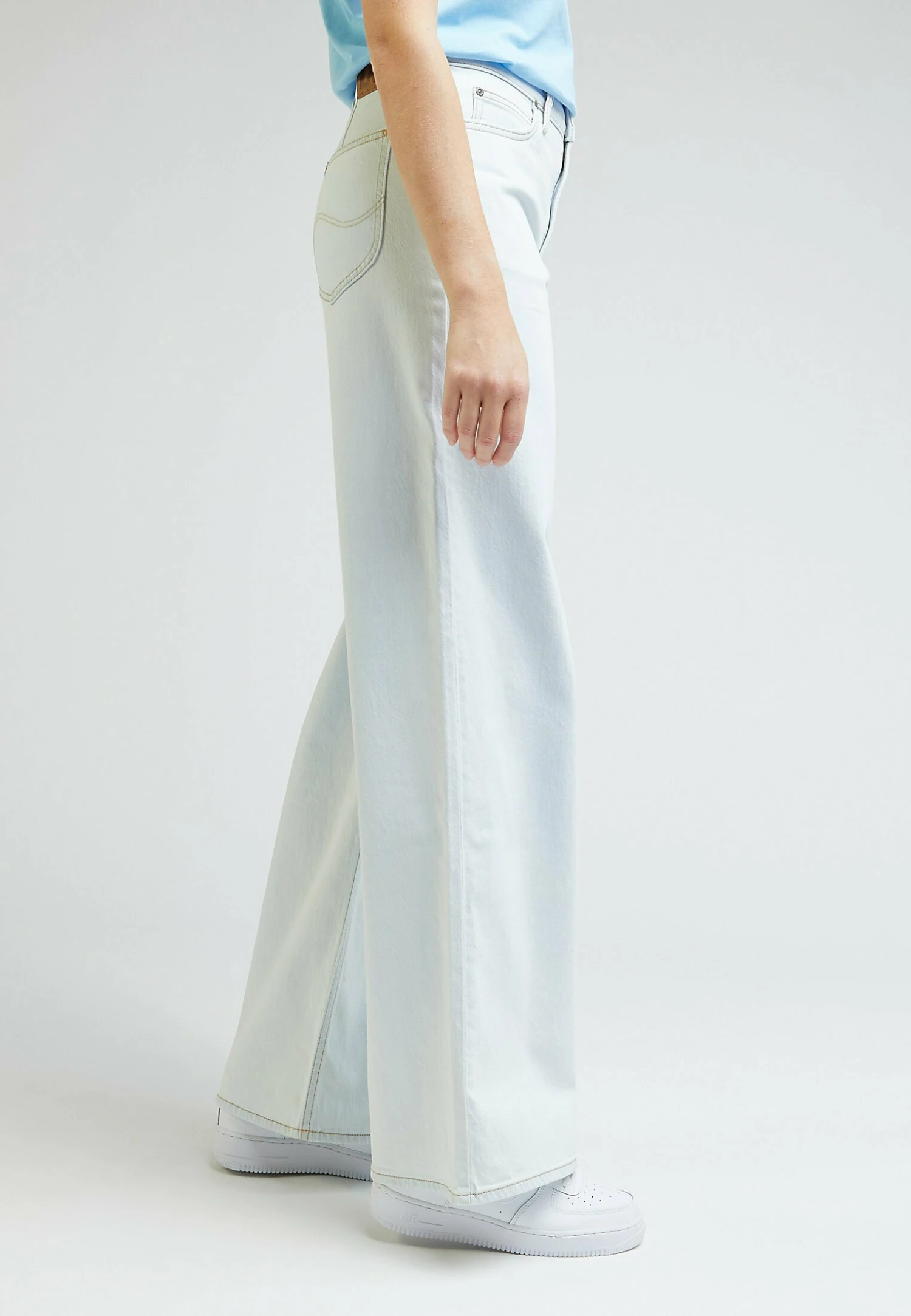 Lee Stella A Line - Jean Flare - Brisk Air 3 Lee Stella A Line - Jean Flare - Brisk Air – Image 3