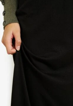Jupe Longue - Black -Magasin De Vêtements De Mode Pour Femmes e3e924a5764c4615a5521ba33d9fb165