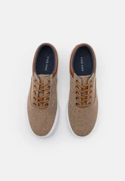Pier One Baskets Basses - Taupe 9 Pier One Baskets Basses - Taupe -Magasin De Vêtements De Mode Pour Femmes e9072030cb6f46b8b971518332e5e666