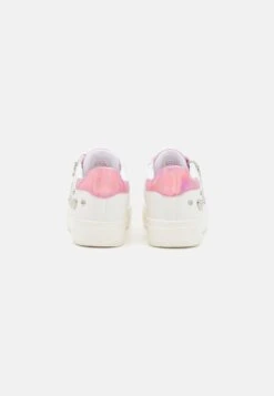 Barbie X Aldo Sneakers - Baskets Basses - Pink -Magasin De Vêtements De Mode Pour Femmes ed25589f37b64dc393519b9d5a89030c
