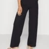 Wide Leg Trousers - Pantalon Classique - Black
